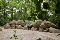 Größtes Hünengrab der Welt in Holland besuchen